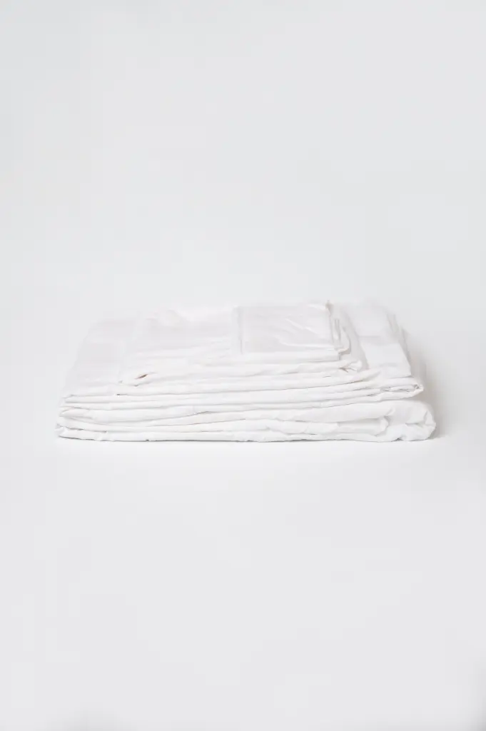 4 Piece White Bamboo King Hypoallergenic Sheet Set Soft Bedding omne sleep