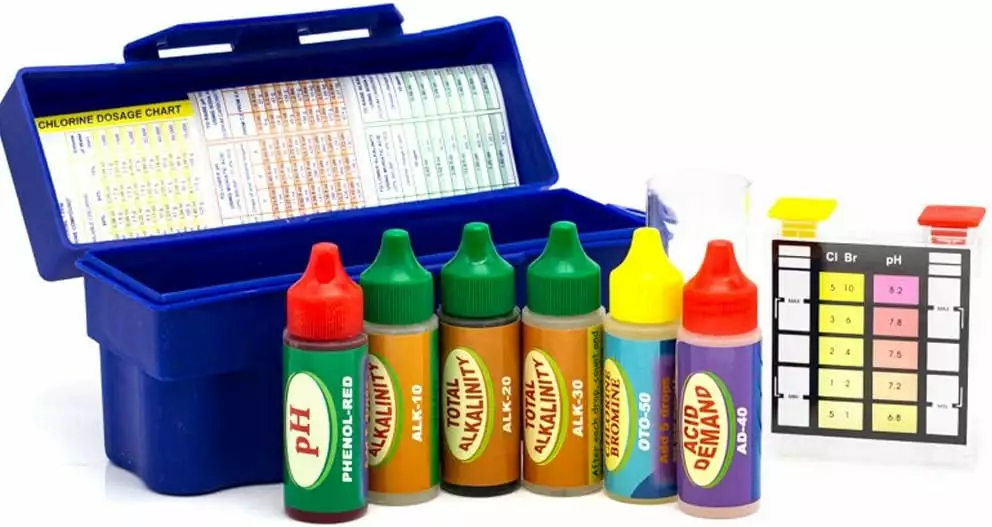 WWD POOL Swimming Pool Spa Water Chemical Test Kit Chlorine and pH 5 Way Test Kit