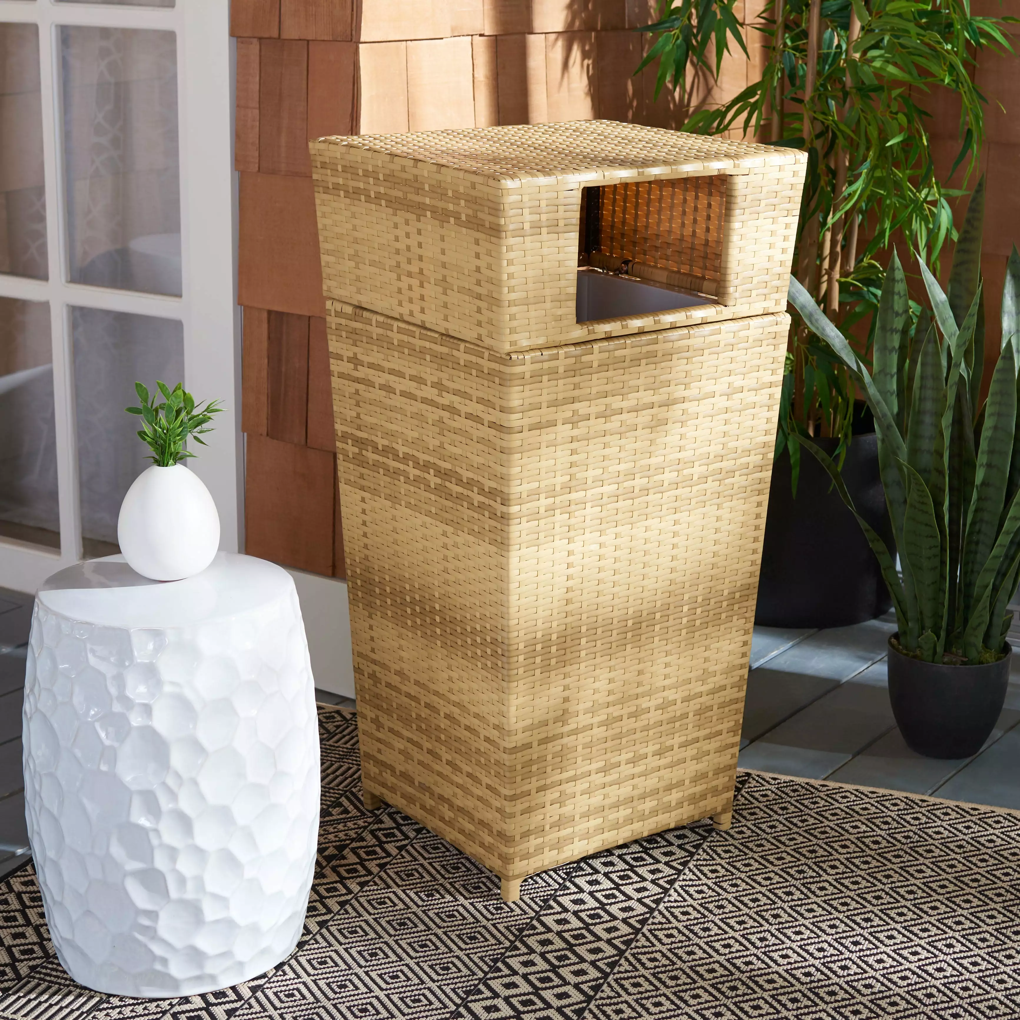 SAFAVIEH Mazeli Outdoor Patio Trash Bin. Natural